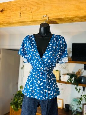 French Connection XS Top with Side Zipper & Adjustable Waist Tie